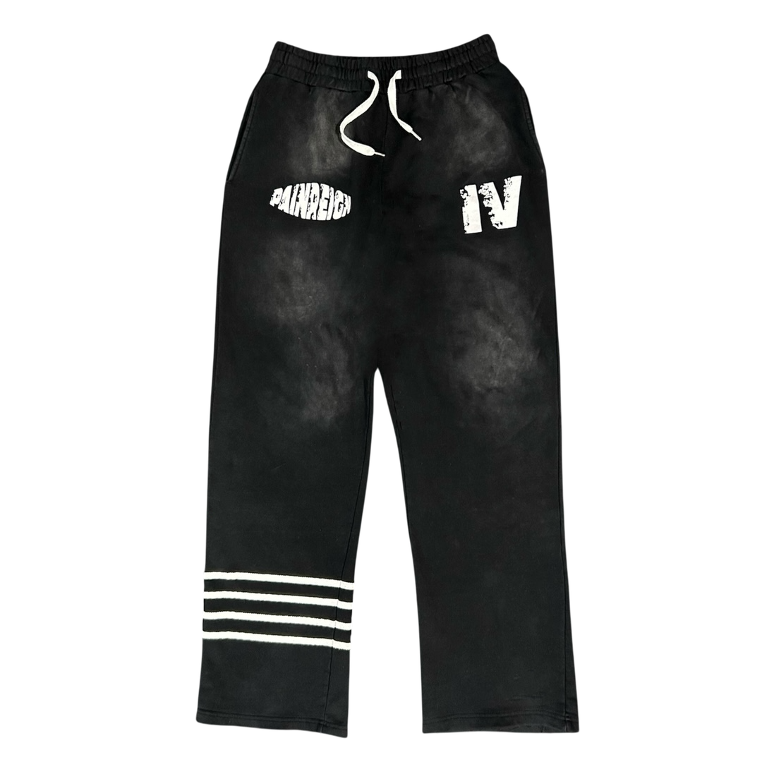 BLACK “MISSION 4” SWEATS